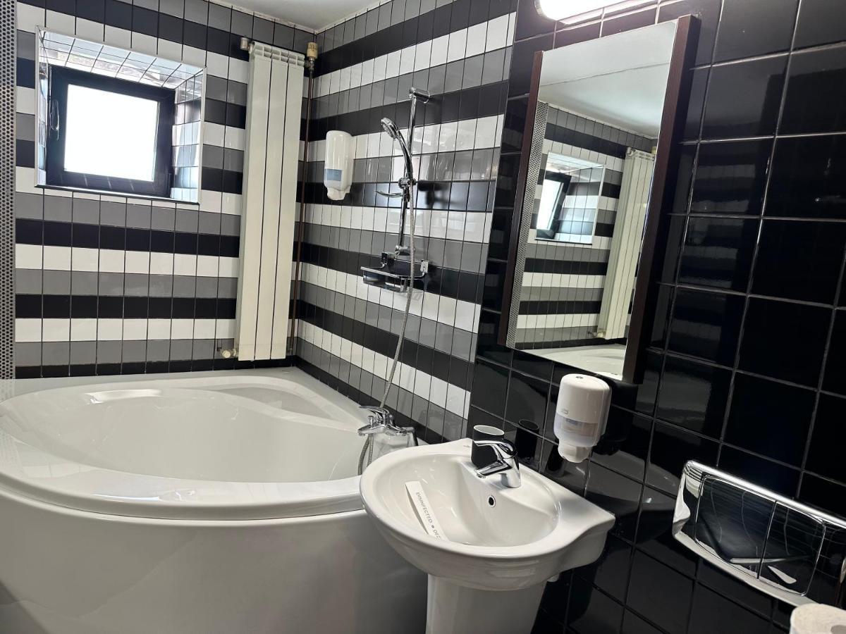Nerva Traian Studio Appartement Boekarest Buitenkant foto